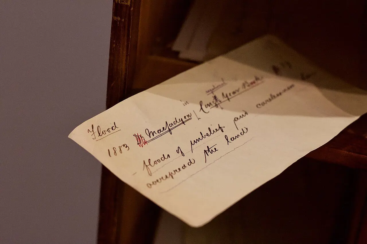 A handwritten 19th-century quotation slip for the word "flood" — one of millions of paper slips volunteers sent to the Oxford English Dictionary's editors.