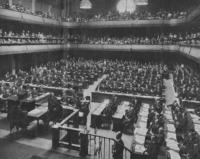 A 1923 photograph of hundreds of delegates filling the assembly hall of the League of Nations in Geneva, Switzerland.