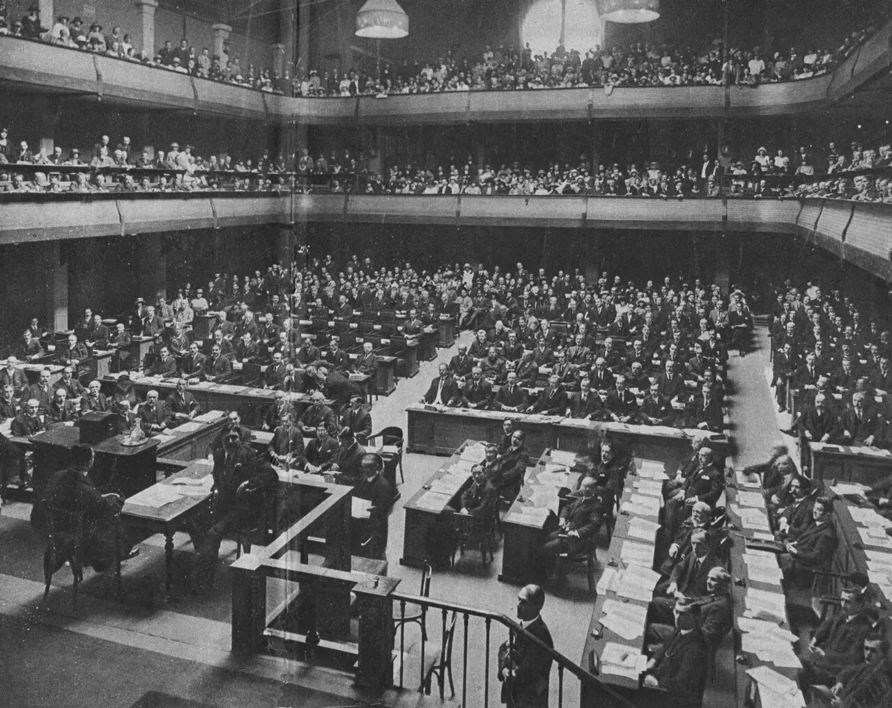 A 1923 photograph of hundreds of delegates filling the assembly hall of the League of Nations in Geneva, Switzerland.
