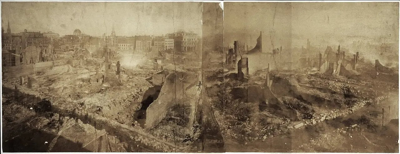 A panoramic photograph of the ruins of downtown Boston after the Great Fire of November 9–10, 1872, which destroyed 776 buildings.