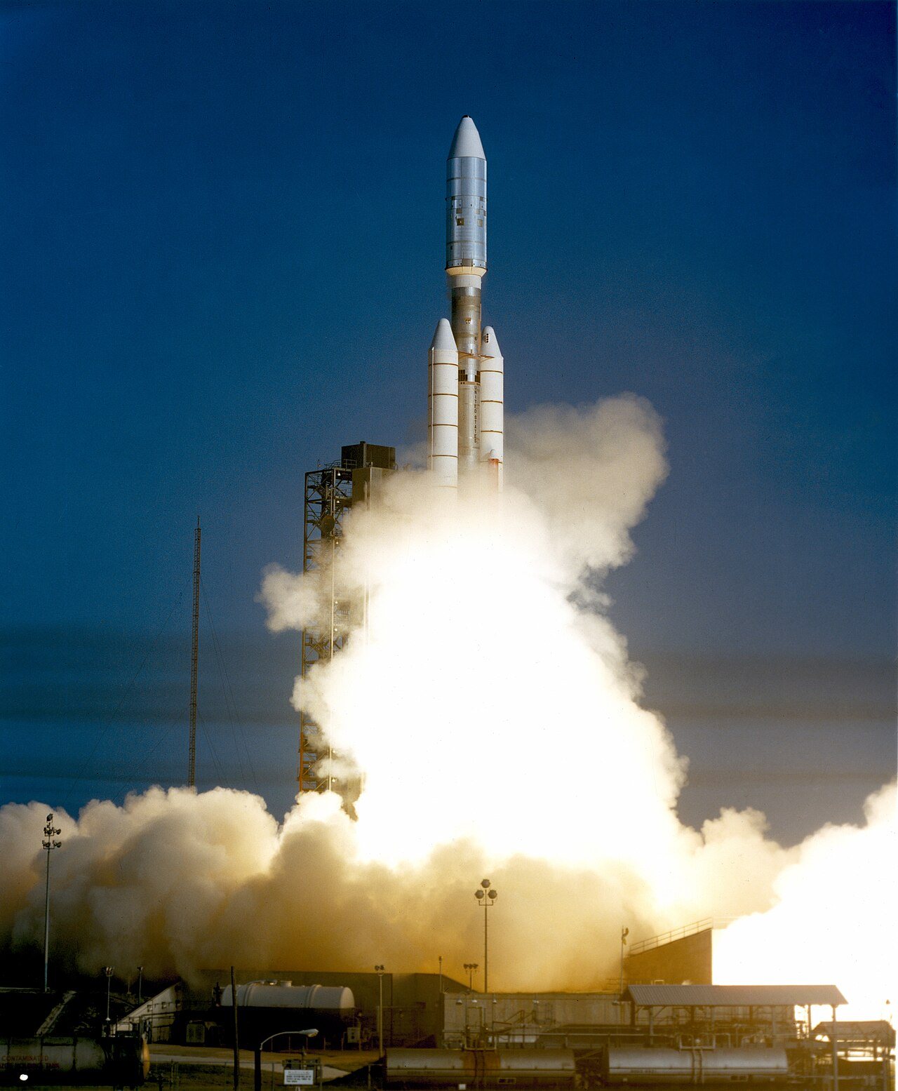 Voyager 1 lifts off aboard a Titan IIIE rocket from Cape Canaveral, Florida, on September 5, 1977.