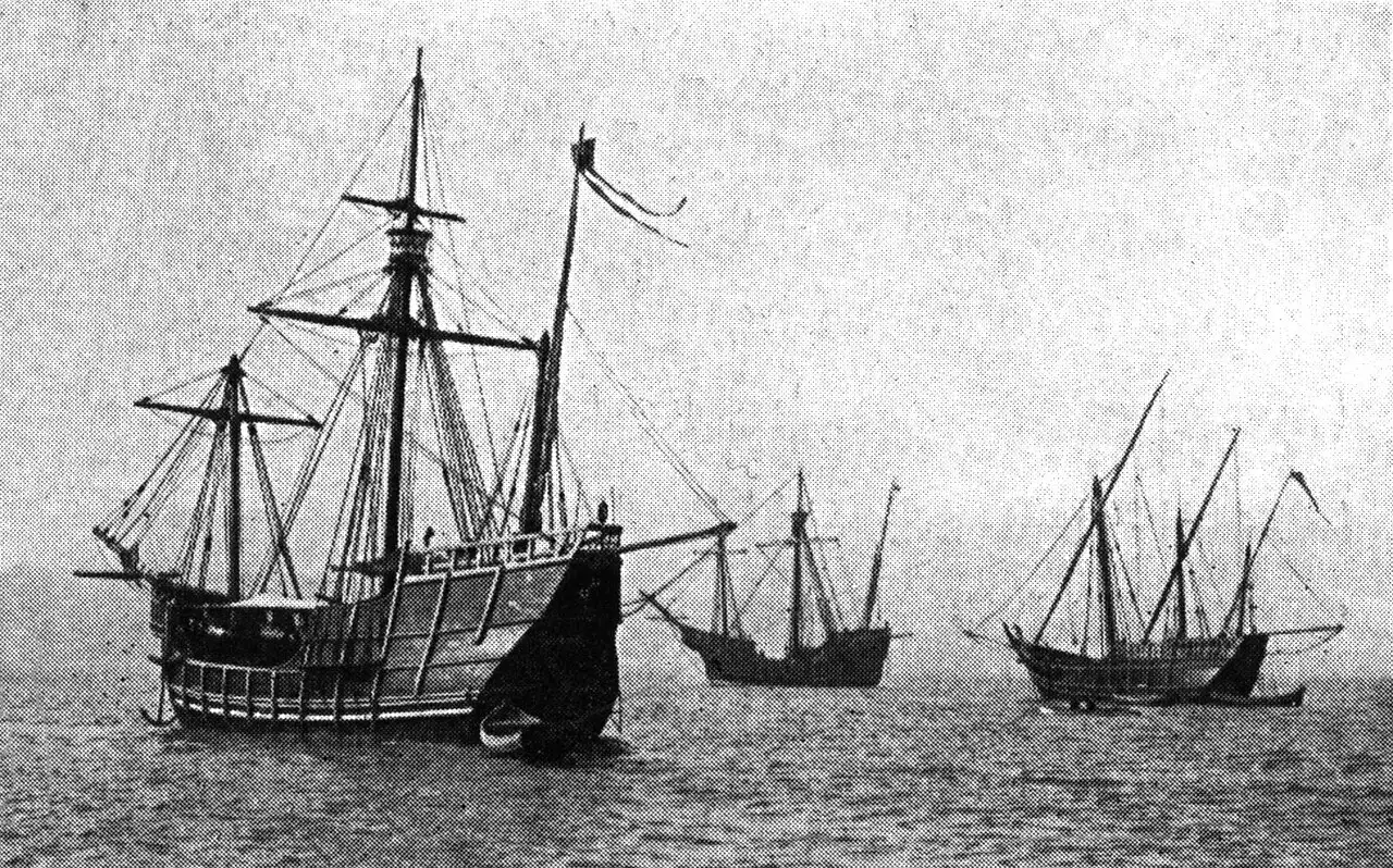 Full-size 1893 replicas of the Niña, Pinta, and Santa María at anchor, built for the Chicago World's Columbian Exposition — an illustration of Columbus's ships, not the 1493 voyage.