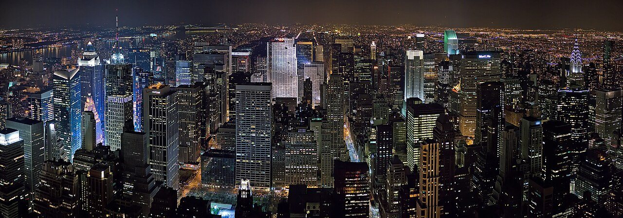 The Midtown Manhattan skyline at night, photographed in 2006 (illustrative image).
