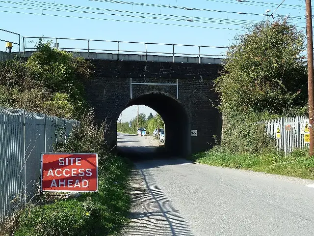 A modern-day view of Bridego Bridge (Bridge 127) near Ledburn, Buckinghamshire, England — the site of the 1963 Great Train Robbery.