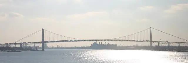 The Verrazzano-Narrows Bridge spanning the Narrows between Staten Island and Brooklyn, New York.