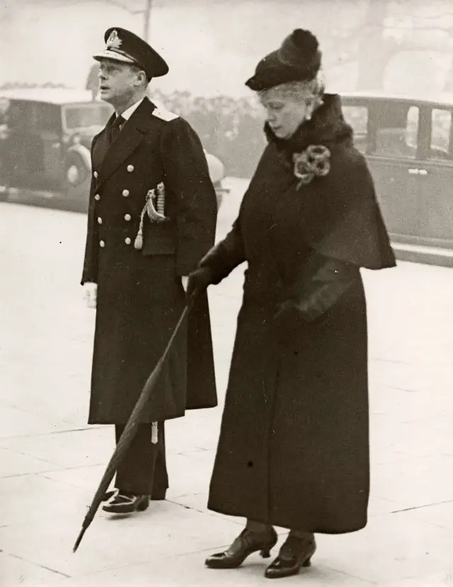King Edward VIII in naval uniform with his mother Queen Mary at Whitehall, London, November 11, 1936.