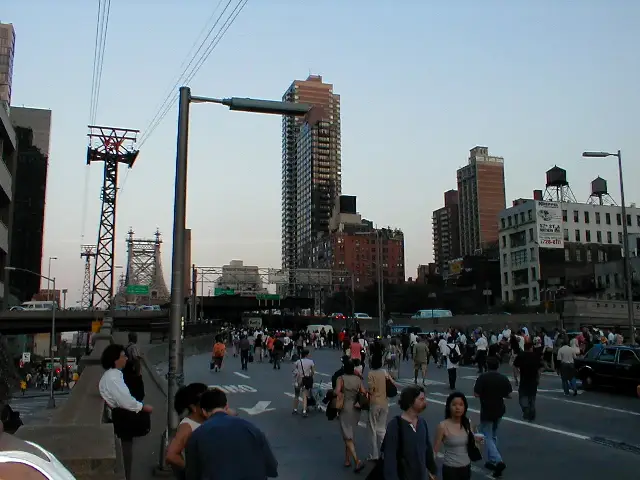 New Yorkers on a darkened Manhattan street during the August 14, 2003 blackout.