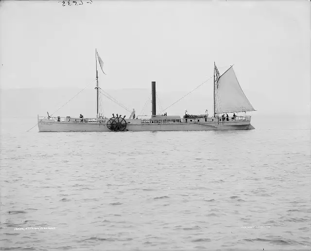 The full-size replica of Robert Fulton's Clermont built for the 1909 Hudson-Fulton Celebration (the original 1807 boat was never photographed).