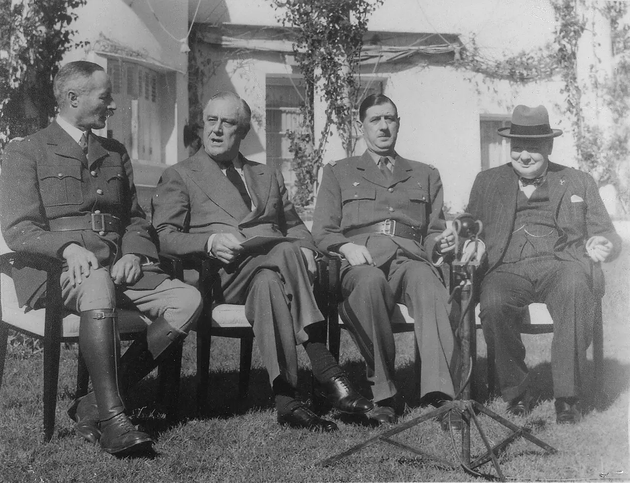 French Generals Henri Giraud and Charles de Gaulle with President Franklin D. Roosevelt and Prime Minister Winston Churchill at the Casablanca Conference, January 1943