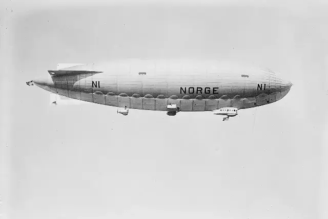 The airship Norge in flight in 1926, the year it flew over the North Pole.